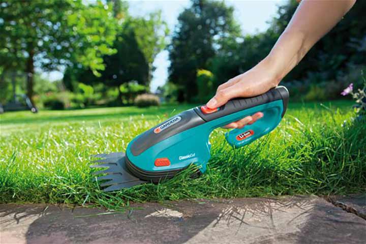 Máy cắt cỏ mini cầm tay