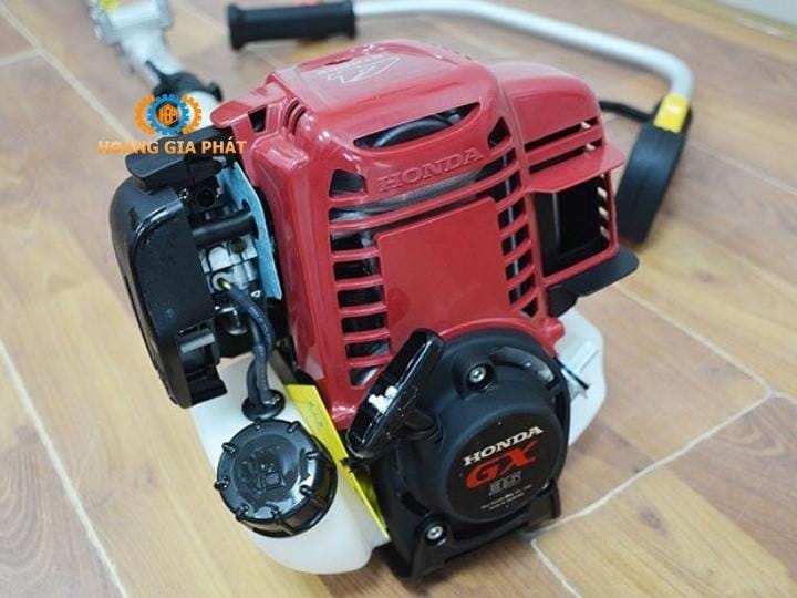Máy cắt cỏ thảm