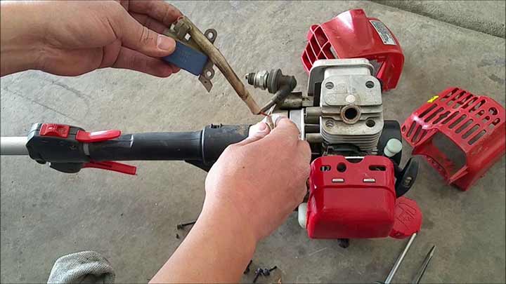 Sửa máy cắt cỏ đúng cách