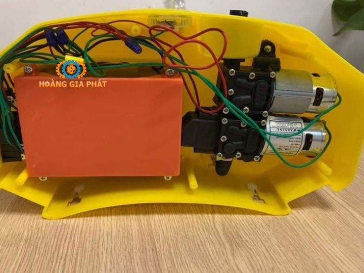 Cấu tạo bình xịt điện