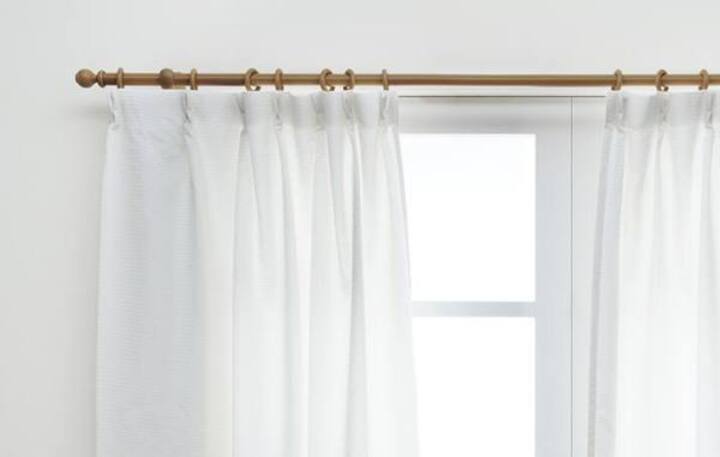 Giặt rèm cửa định kỳ để đảm bảo an toàn