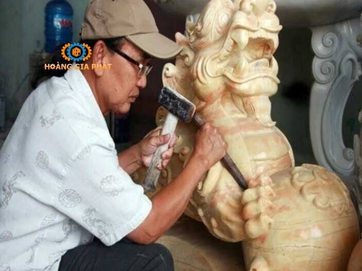 Cách đánh bóng đá mỹ nghệ