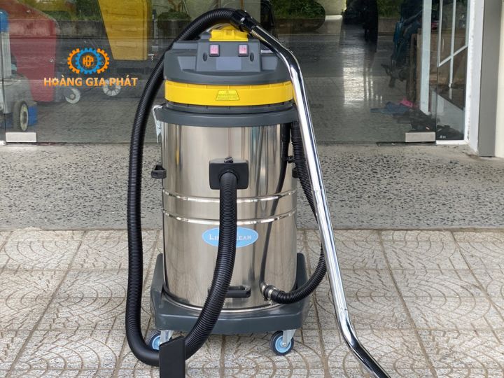 Máy hút bụi công suất lớn có khả năng hút mạnh mẽ, loại bỏ bụi, cát, đá và vật liệu thô nhanh chóng 