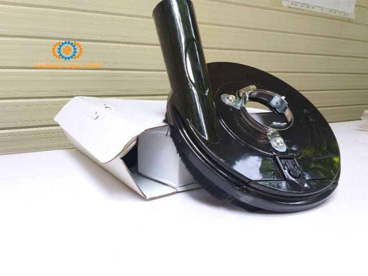 Chụp hút bụi lắp máy mài cầm tay là giải pháp ngăn ngừa bụi mịn hiệu quả cho các nhà thi công