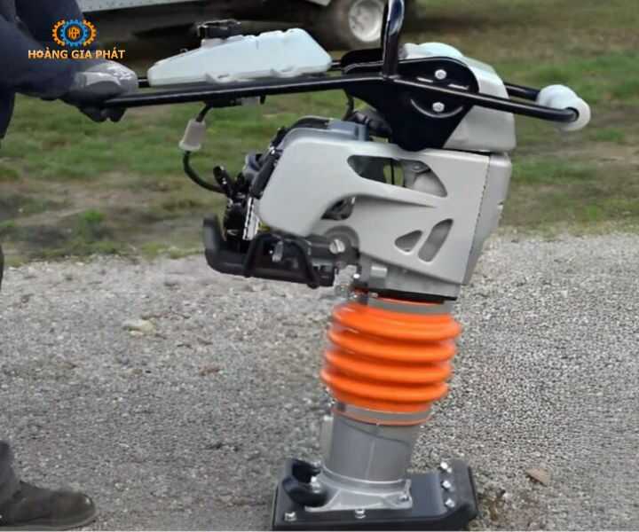 Dòng máy đầm cóc tại Sơn La chạy bằng điện
