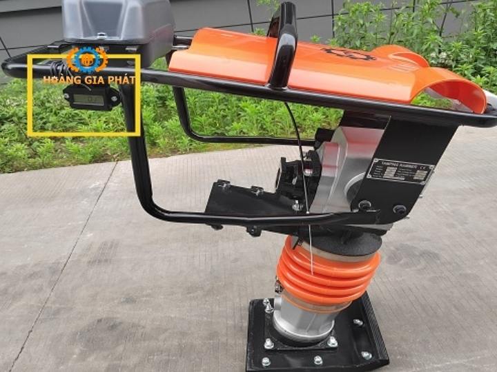 Máy đầm cóc tại Bình Định