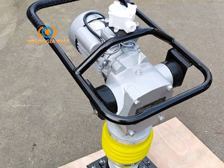Máy đầm cóc tại Cần Thơ