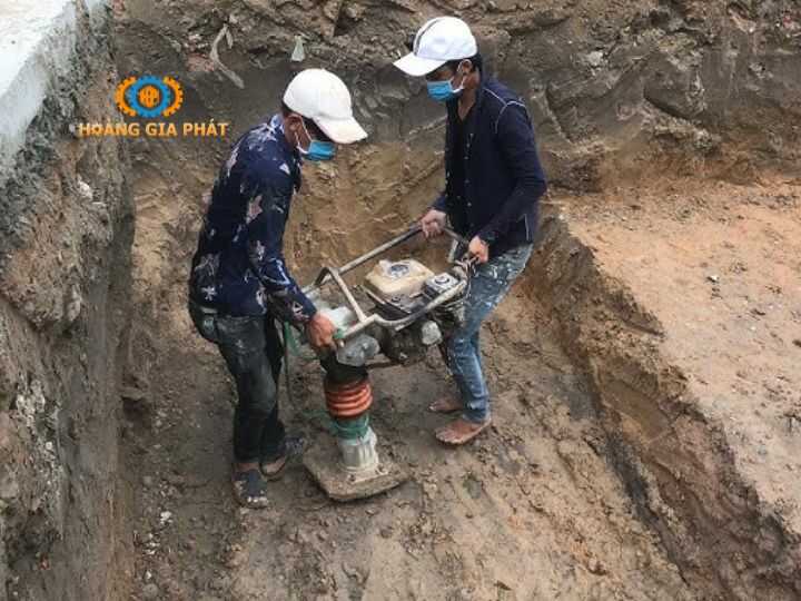 Máy đầm cóc đầm đất