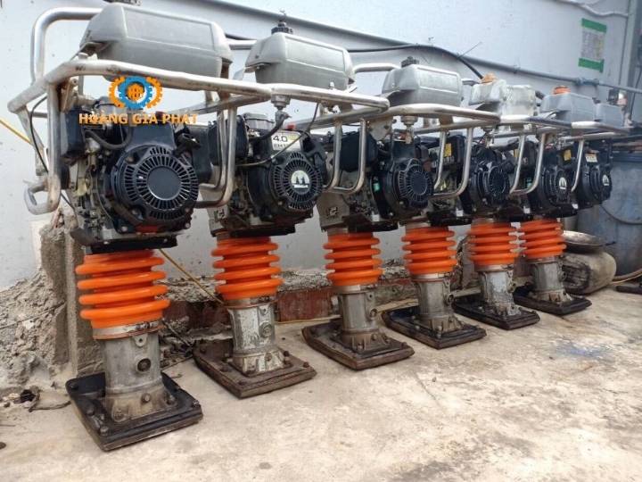 Máy đầm cóc chạy xăng tại Nam Định