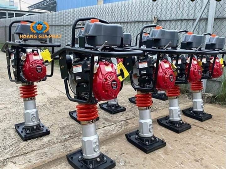 Máy đầm cóc tại Quảng Bình