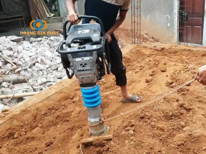 Máy đầm cóc tại Quảng Trị chuyên đầm nền nhà