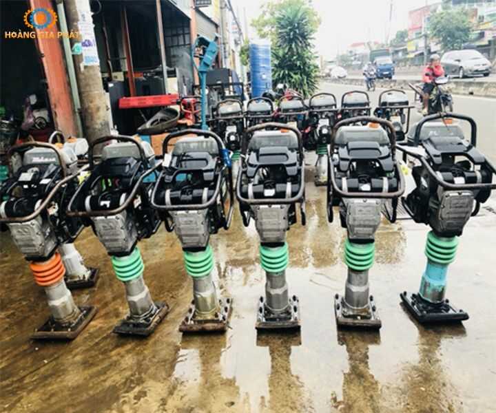 Loại máy đầm cóc chạy bằng xăng tại Thái Nguyên
