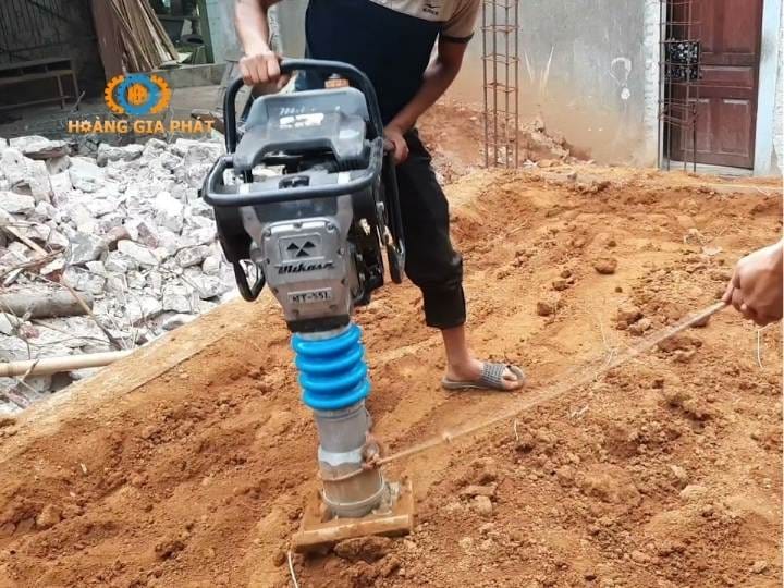 Máy đầm cóc chuyên đầm nền nhà