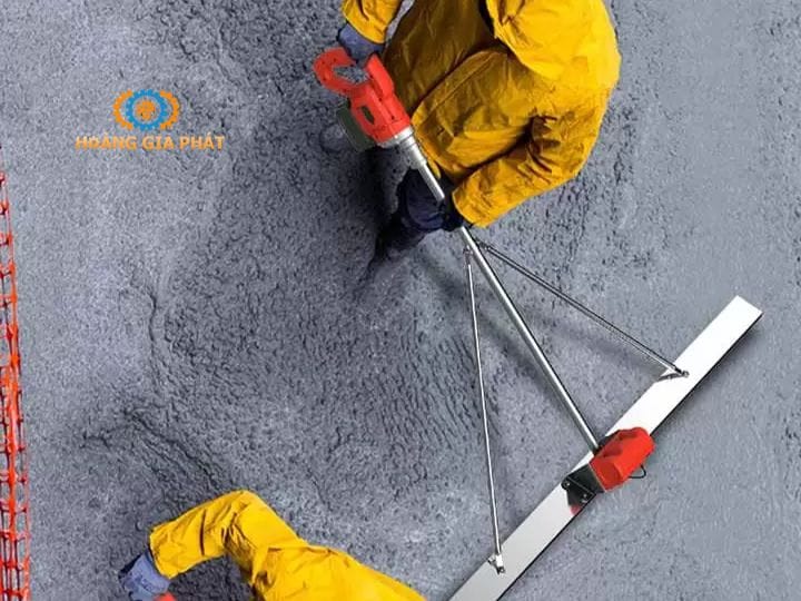 Máy đầm thước chạy pin vận hành đơn giản, nhỏ gọn
