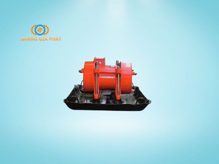 Máy đầm bàn JinLong sử dụng động cơ điện với công suất vận hành mạnh mẽ
