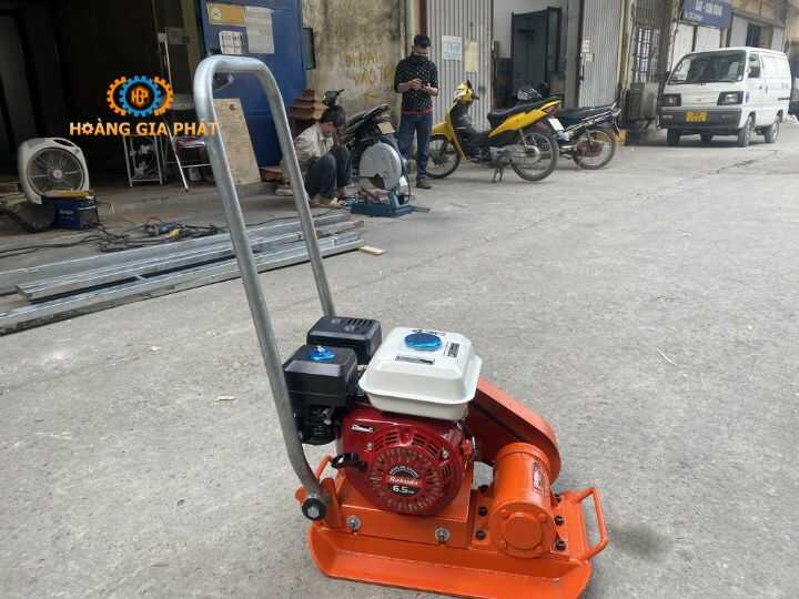 Máy đầm bàn PC60