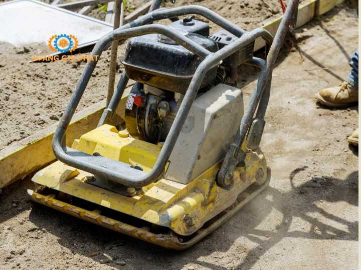 Vai trò của máy đầm bàn trong thi công