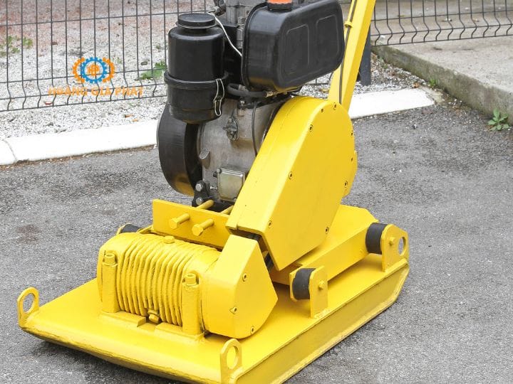Lưu ý về máy đầm bàn 1kW tại Đồng Nai trước khi sử dụng 
