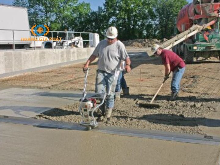 Lưu ý đến tính an toàn khi mua máy đầm thước điện 