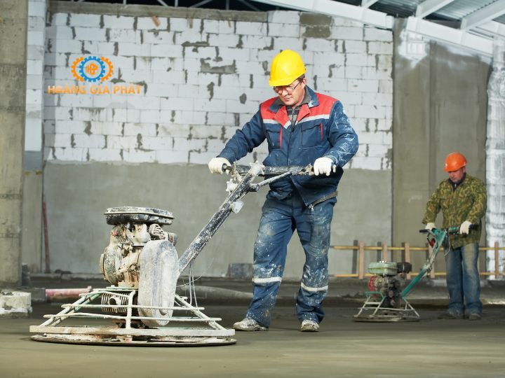 Chuẩn bị trước khi sử dụng máy xoa nền bê tông 