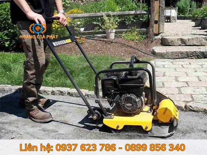 Mua máy đầm bàn 1kW tại Kiên Giang ở đâu chính hãng?