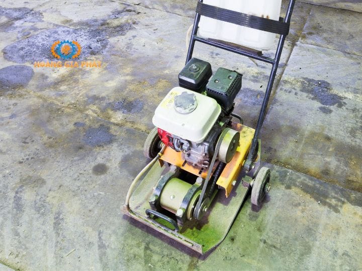 Nên hay không nên mua máy đầm bàn?