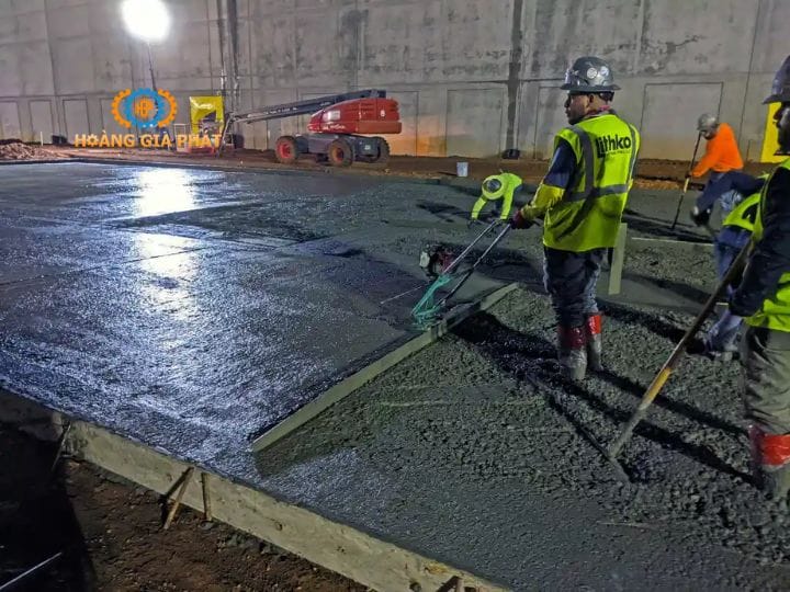 Ứng dụng máy đầm thước chạy điện trong xây dựng