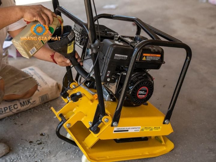 Kiểm tra động cơ và dầu nhớt