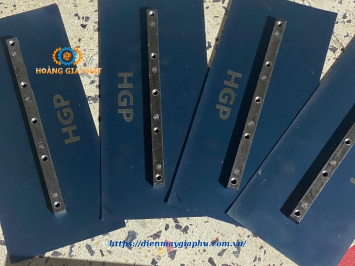 Đặc trưng lưỡi xoa bê tông D90
