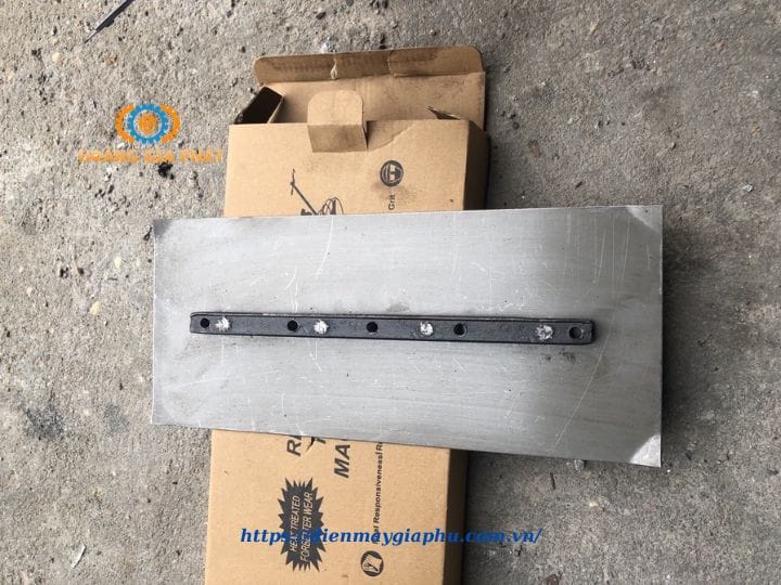 Mua lưỡi xoa bê tông D90 tại Điện Máy Gia Phú 