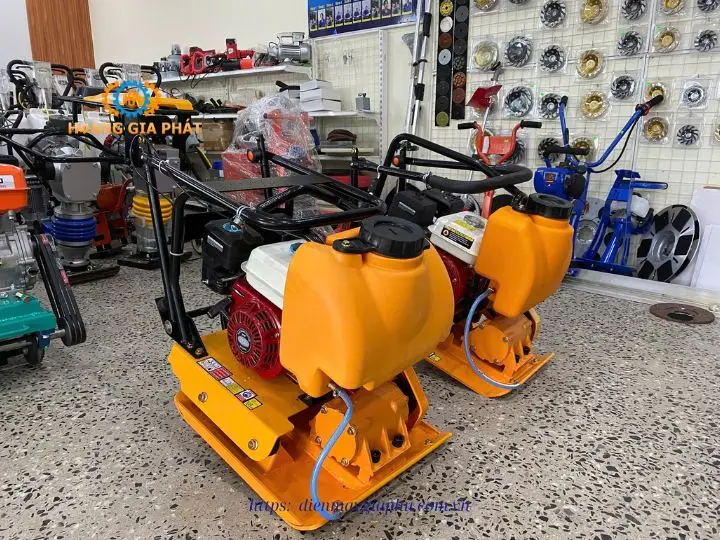Điện Máy Gia Phú - Đơn vị cung cấp dịch vụ cho thuê máy đầm bàn chính hãng, giá tốt 