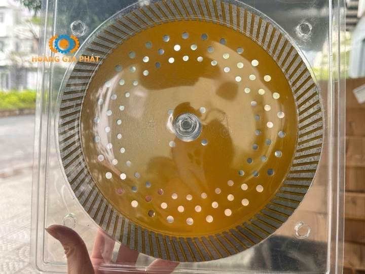 Ưu điểm nổi bật của lưỡi cắt gạch cắt đá 230mm